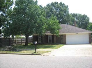 868 Dunbarton Rd, Montgomery, AL 36117