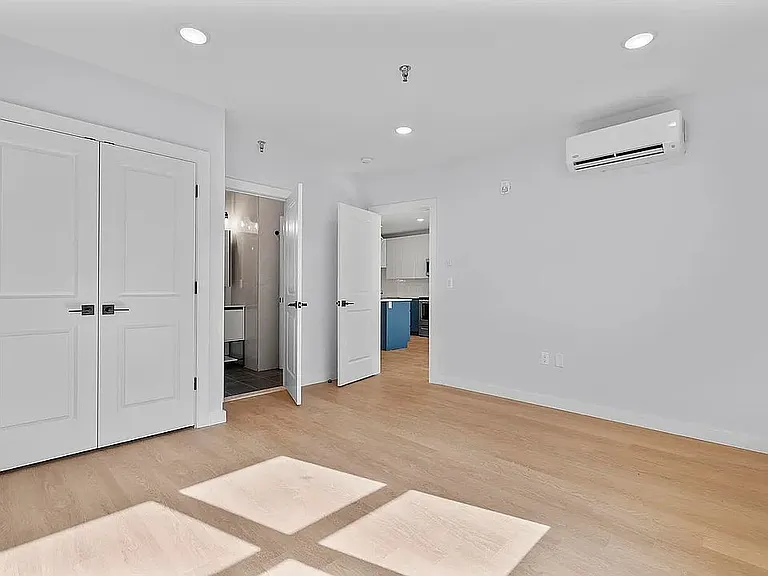 55 Atunxis Ave #29 — Photo 15