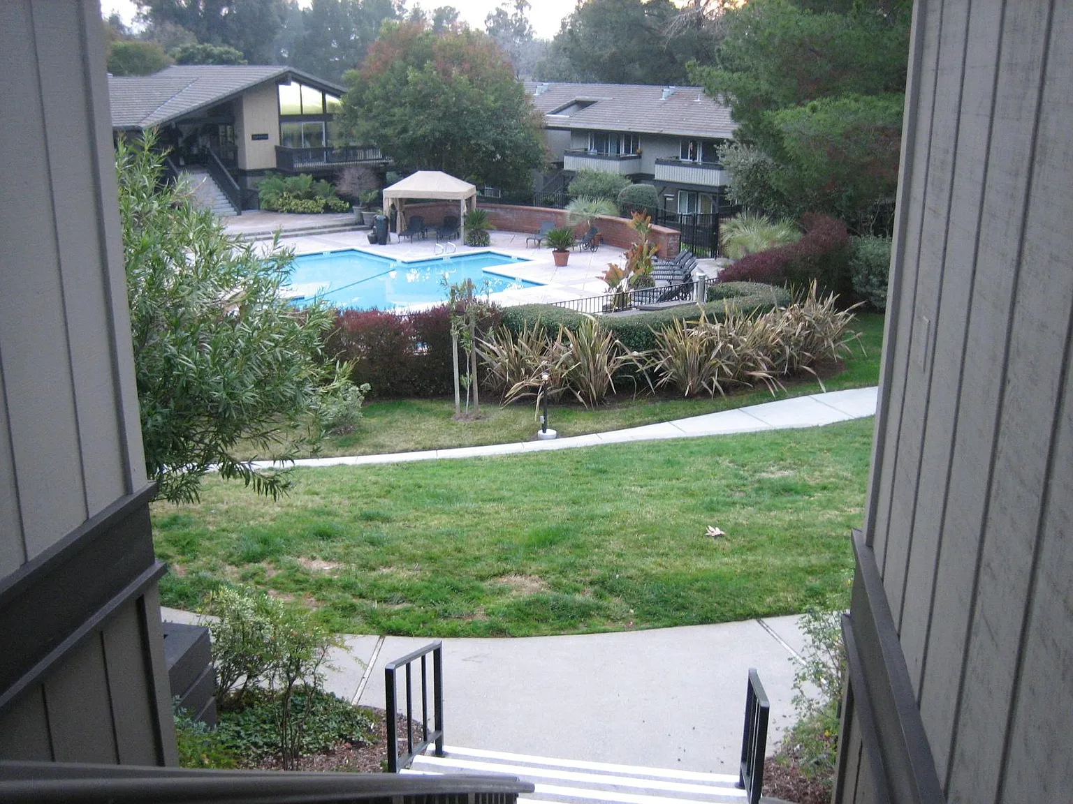 2 bed, 894 sqft, $2,800 — Photo 2
