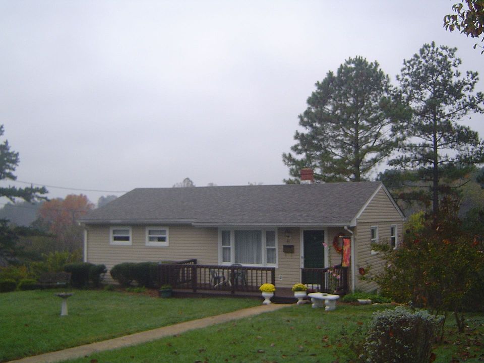 1st image of 1802 Sunset Dr