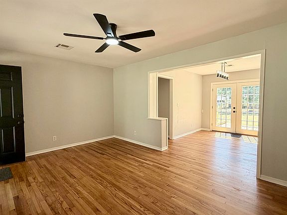 4th image of 2517 W Cherokee Ave