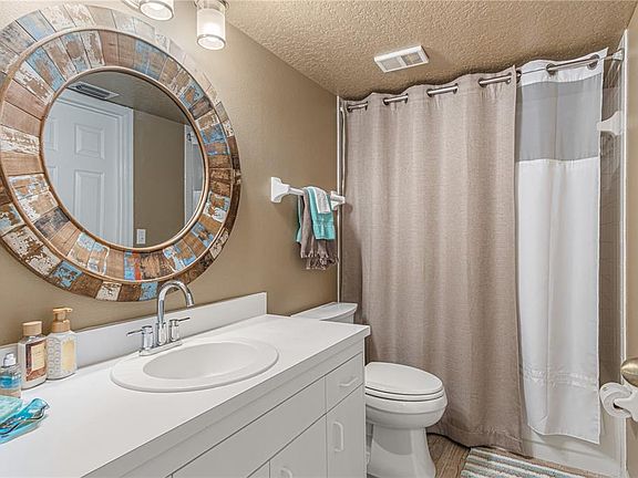 4th image of 443 BOUCHELLE DRIVE #204