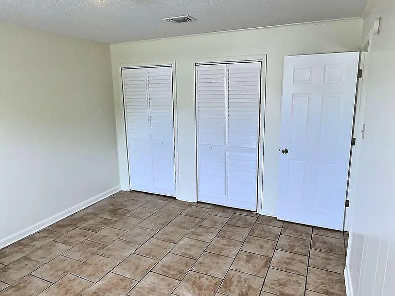 318 Porter Ave #203 — Photo 8