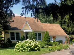 652 Greenwood Rd, Northbrook, IL 60062