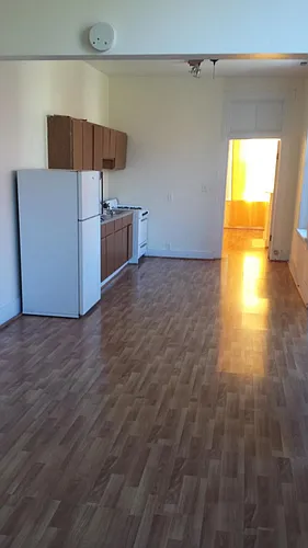 2129 Saint Paul St Photo 1
