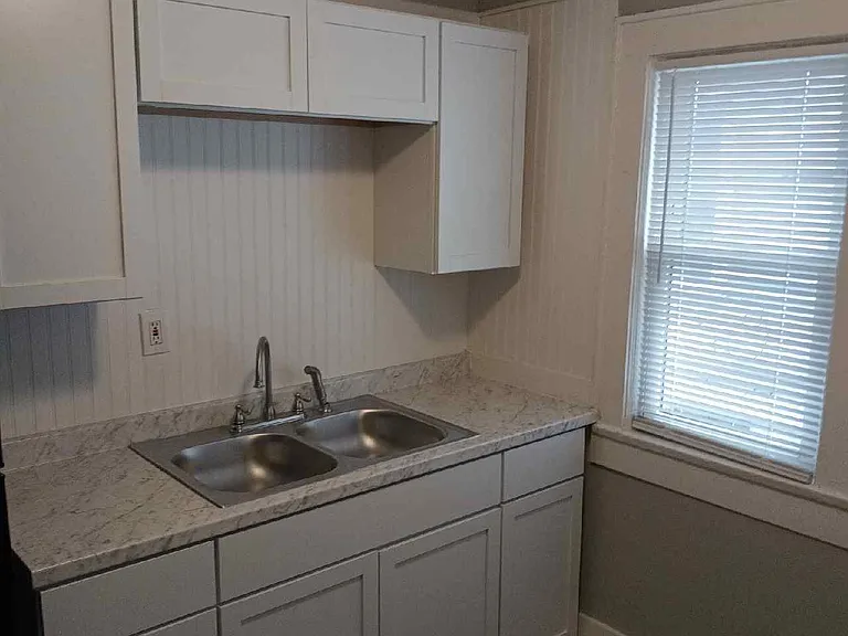 451 Louis Coleman Jr Dr #1 — Photo 8