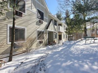 21F Foxwood Dr #F, Morris Plains, NJ 07950