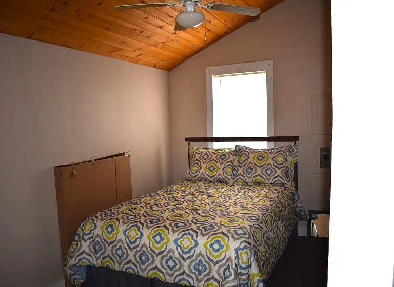 239 Squantum Rd — Photo 4
