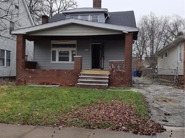 3261 E 137th St, Cleveland, OH 44120