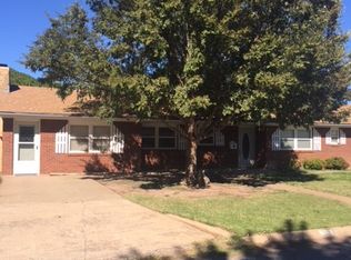 201 Redbud Dr, Fairview, OK 73737