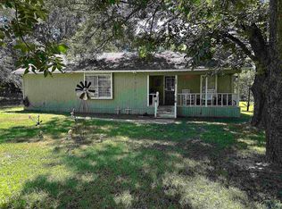 221 Crawford St, Gilmer, TX 75644