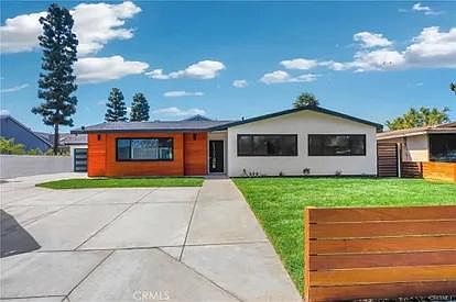 1st image of 335 University Dr