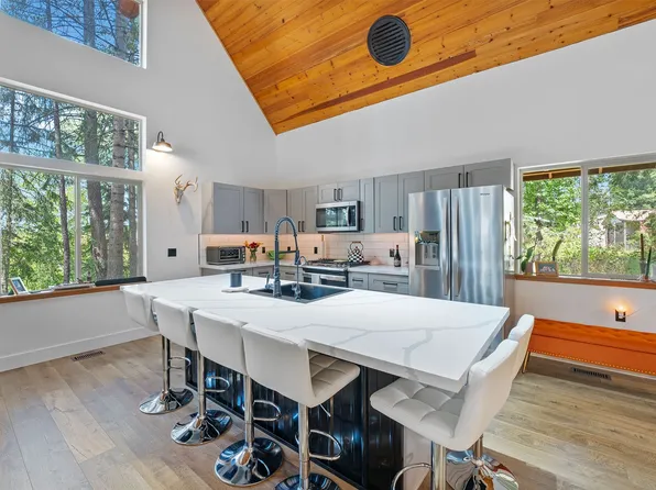 67 Haps Ln, Columbia Falls, MT 59912