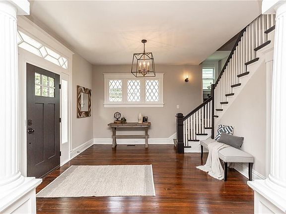 5th image of 3209 Barton Ave