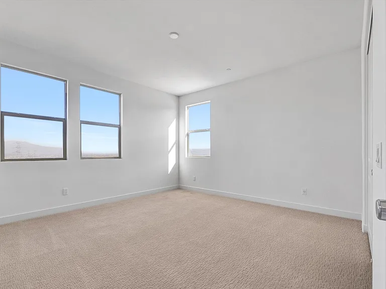 2058 Hollyleaf Ter — Photo 28