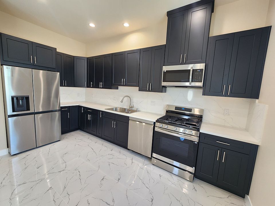 1st image of 10926 Olinda St