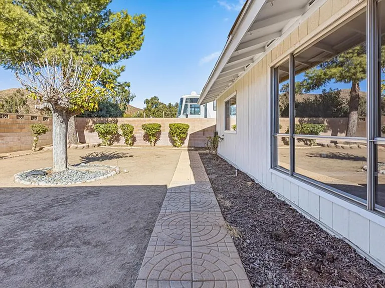 28461 Portsmouth Dr — Photo 30