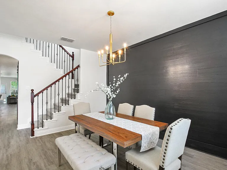 1509 Waterfall Ln — Photo 9