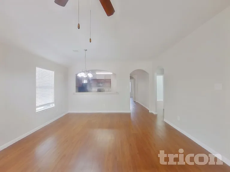 21434 Jamals Way — Photo 4