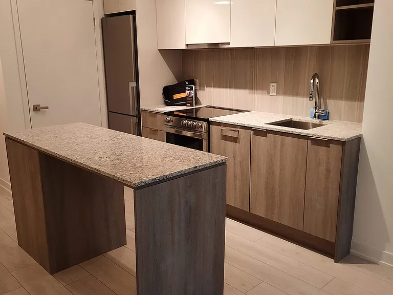 31 Tippett Rd #812 — Photo 9