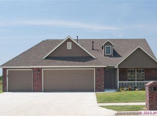 7608 E 84th St, Owasso, OK 74055