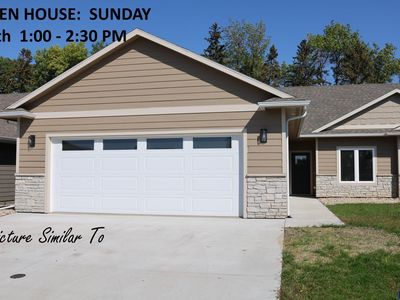 511 Bunyan Dr, Harrisburg, SD, 57032