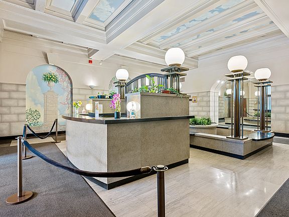5th image of 5300 S Shore Dr APT 61