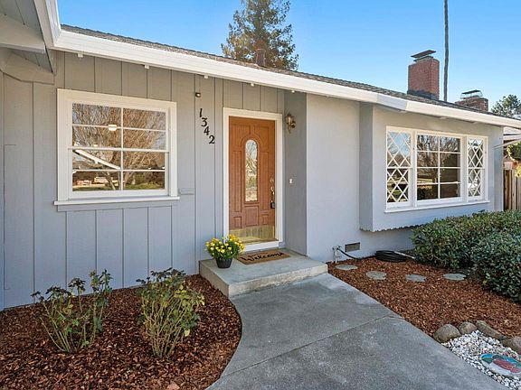 2nd image of 1342 Tenaya Dr