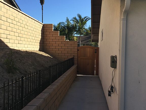 2nd image of 26401 Mirar Vista Dr