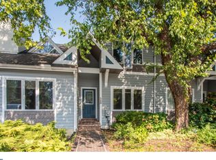 528 Beech Tree Ln, Hockessin, DE 19707