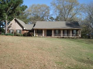 303 Welch Rd, Laurel, MS 39443
