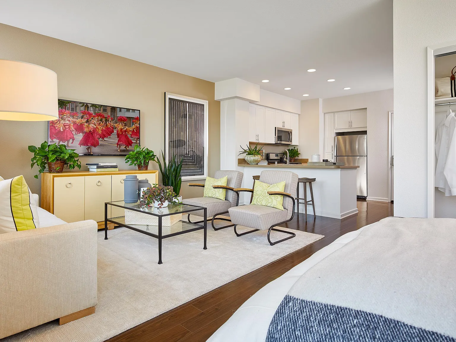 River View Apartment Homes — Photo 2