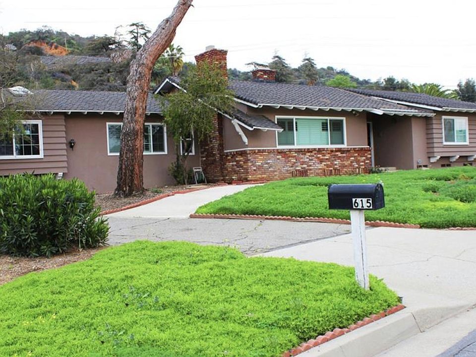 1st image of 615 Smoketree Dr
