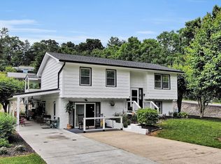 12 Pebblebrook St #A, Clyde, NC 28721