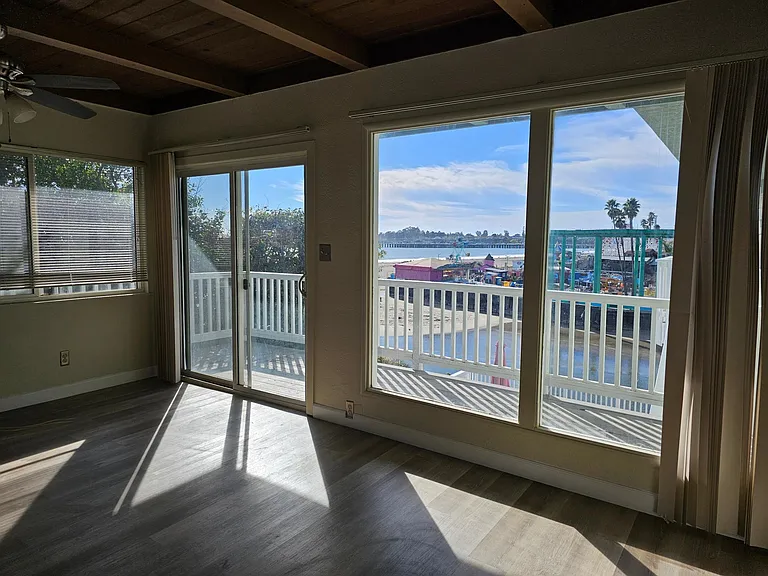 1114 E Cliff Dr #4 — Photo 5