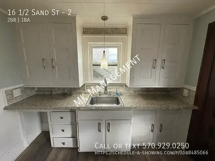 2 bedroom/1 bathroom — Photo 2