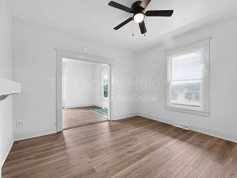 1527 Farland Ave — Photo 6