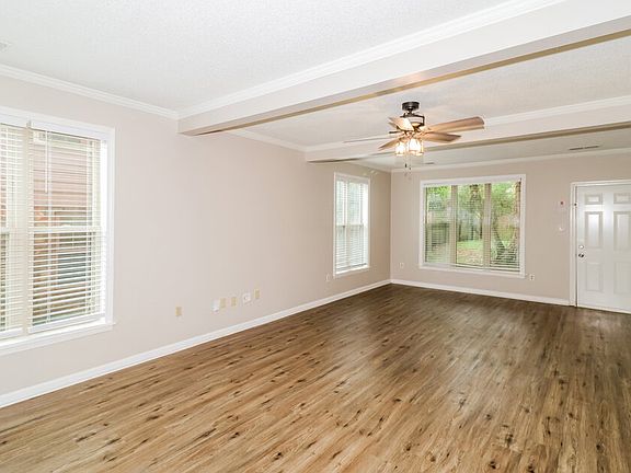 5th image of 8645 Chris Suzanne Cir