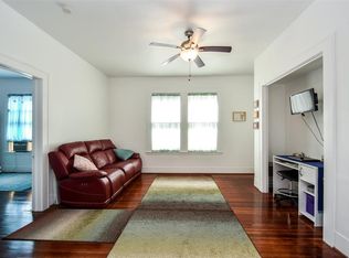 1108 Broadway St APT 3, Galveston, TX 77550