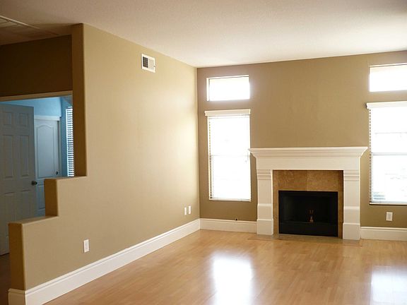 2nd image of 1032 S Country Glen Way