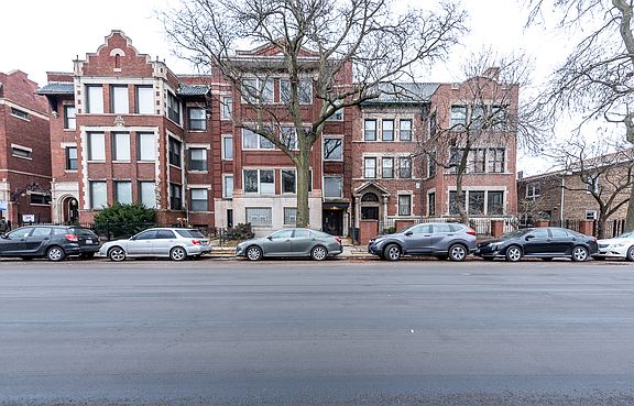 2nd image of 5021 S Drexel Blvd Unit 2
