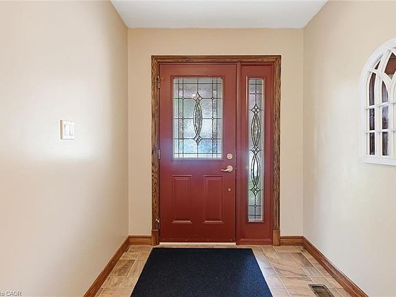 4th image of 38 James St