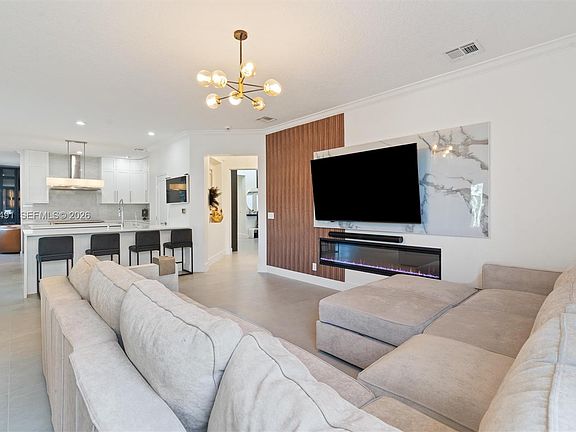 3rd image of 12731 Yardley Dr