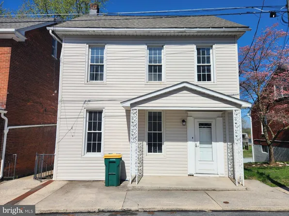124 Harrison Ave, Waynesboro, PA 17268