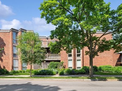 2036 N Larrabee St APT 8105, Chicago, IL, 60614