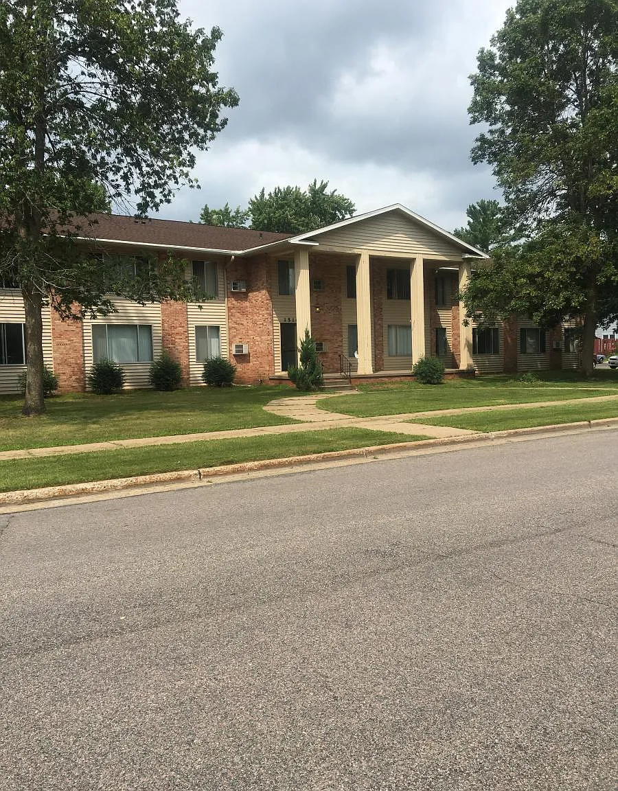 1 bed, $700 — Photo 1