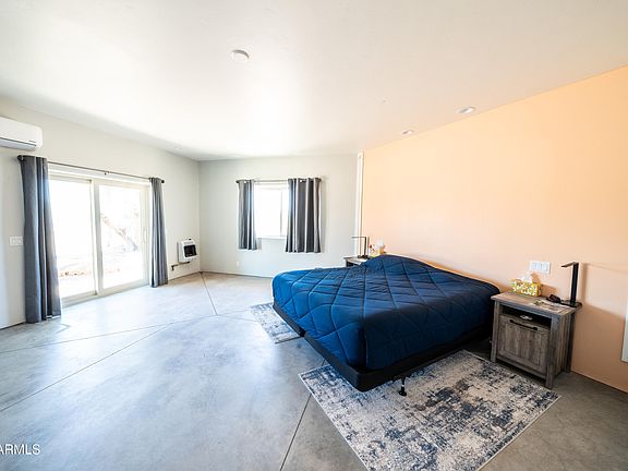5th image of 4267 E Juniper Drive