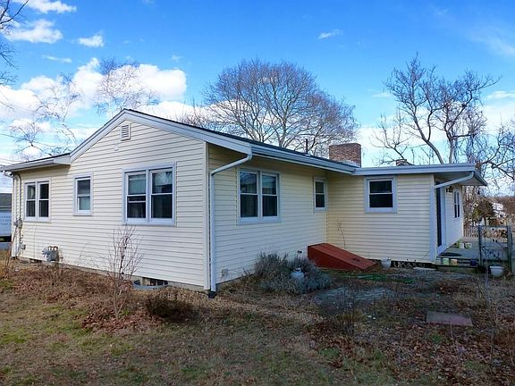 2nd image of 9 Riverview Dr