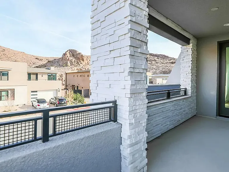 2184 Skyline Heights Ln — Photo 21