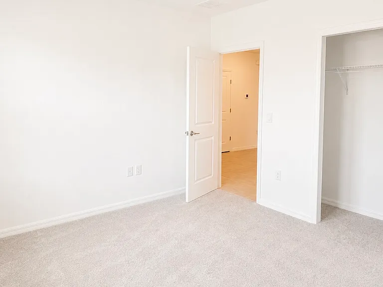 4434 Petunia St — Photo 14